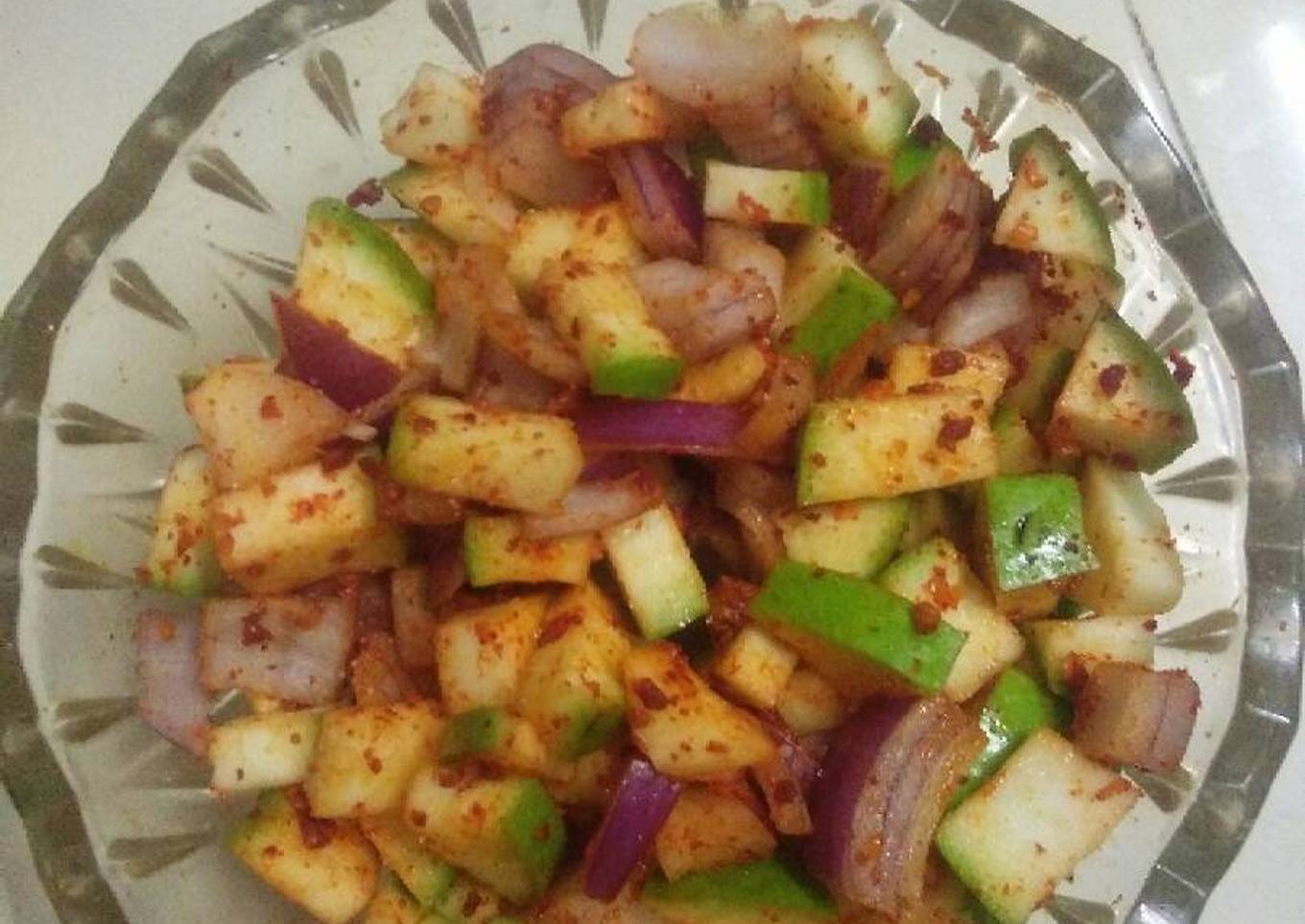 Raw mango salad