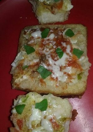 A picture of Bread suzi pizza.