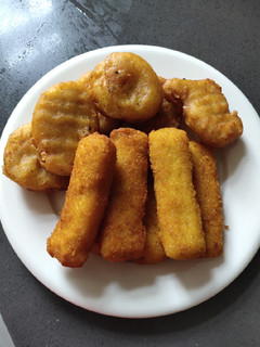 A picture of Fish Finger and Chicken Nuggets.