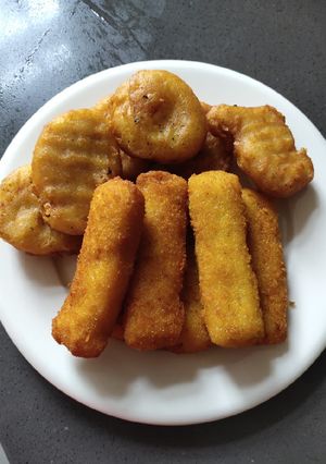 A picture of Fish Finger and Chicken Nuggets.