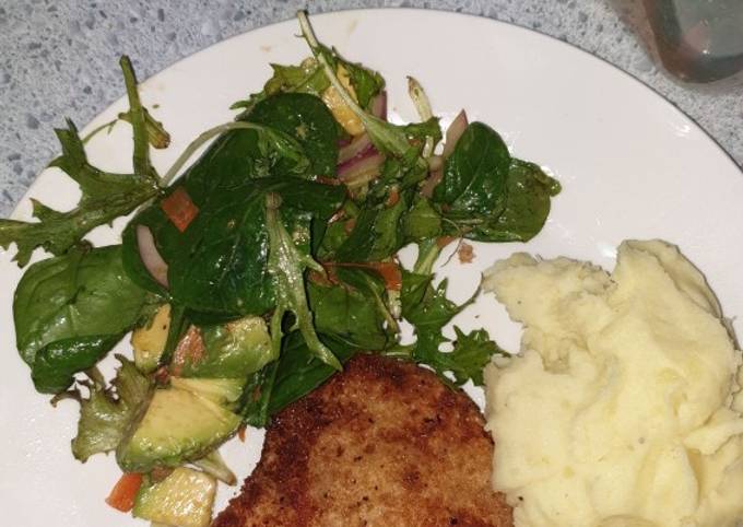 Resep Fillet Chicken Breast🐓 n Mashed potato🥔 with Avocado salad🥑, Menggugah Selera