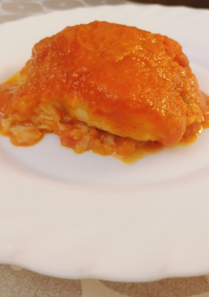 Una foto de Bacalao con Salsa de tomate | Fácil y delicioso