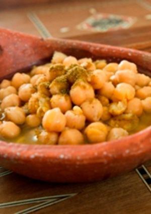 A picture of Warm chickpeas and cumin salad - balila.