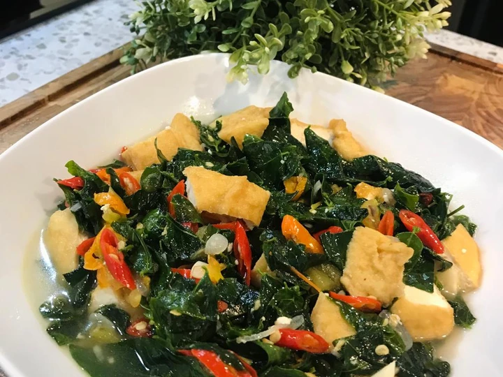 Cara Simple Menyiapkan Resep  Oseng tahu daun katuk yang Sempurna, Lezat Sekali