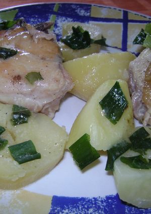 Una foto de Pollo con papas a la crema