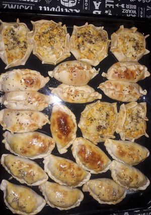 Una foto de Empanadas de carne, humita, jamón y queso