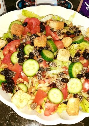 A picture of Vegetarian Salad.