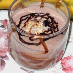 Banana chocolate smoothie A picture of Banana chocolate smoothie.
