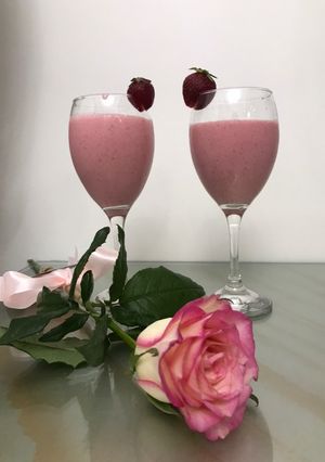 عکسی از دستور میلک شیک توت فرنگی خوشمزههه
