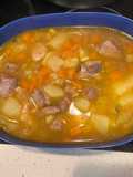 Patatas guisadas con verduras, pechuga de pollo y costillejas de cerdo en Ninja Foodi Max