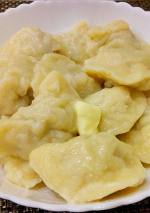Фото Вкусные вареники на кефире с фаршем.