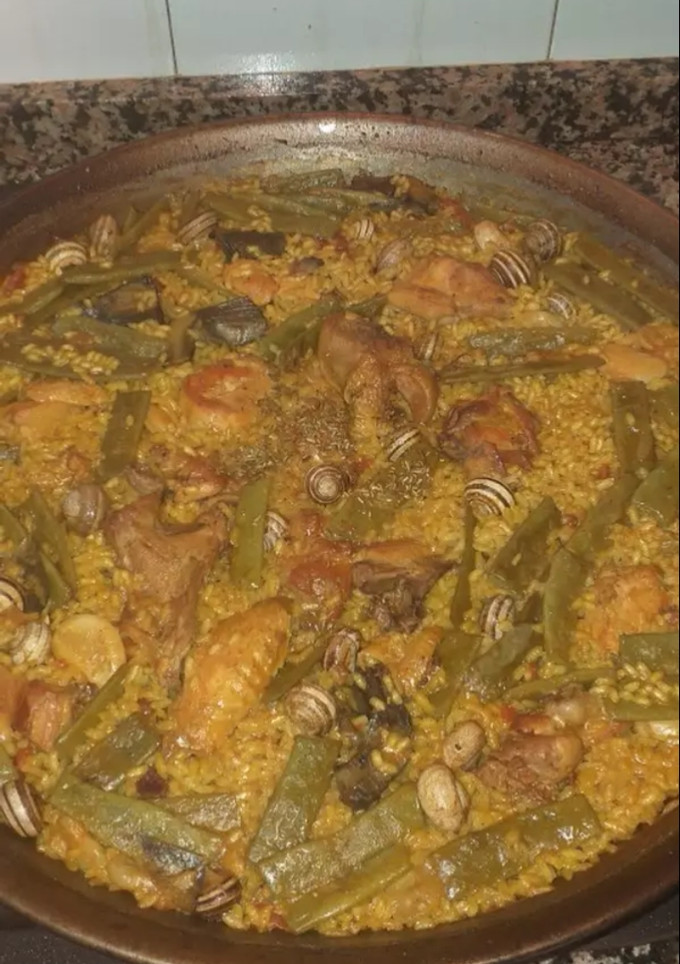 Una foto de Paella Valenciana