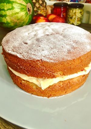 A picture of Lemon Curd & Raspberry Victoria ish Sponge.