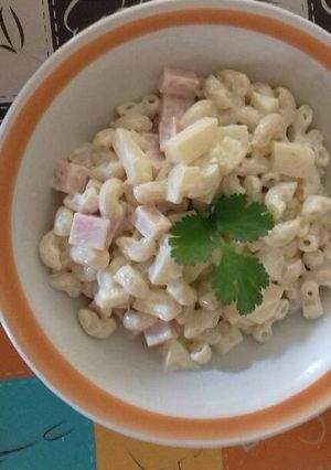 Una foto de Ensalada de codito