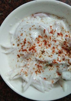 A picture of Dahi onion raita.