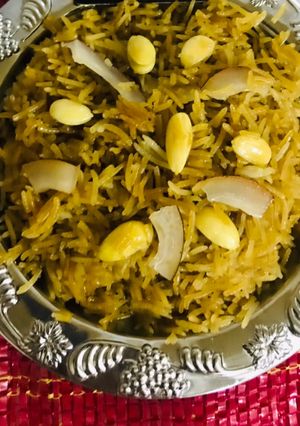 A picture of Gur walay chawal.