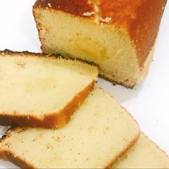 A picture of Coconut cake.