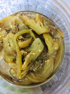 Una foto de Berenjenas en escabeche