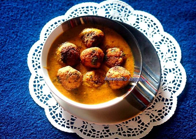 Cauliflower kofta curry