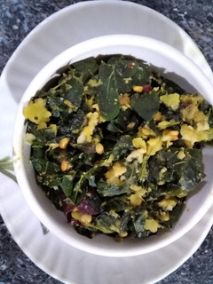 முருங்கைக் கீரை பொரியல் (Murunkai keerai poriyal recipe in tamil) செய்முறை முக்கிய புகைப்படம்