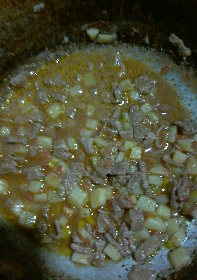 Una foto de Carne en salsa