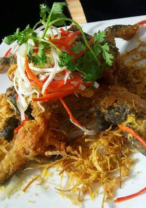 Hình của món Ếch rang muối.