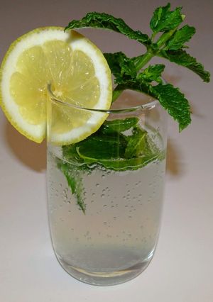 Une photo de Mojito à la menthe (vegan)
