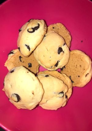 Una foto de Galletas de vainilla con coco y chips de chocolate