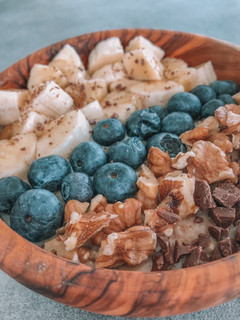 Φωτογραφία της συνταγής Porridge βρώμης με μπανάνα, μύρτιλα & ξηρούς καρπούς