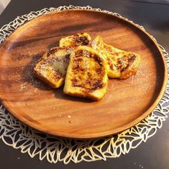 A picture of French toast.