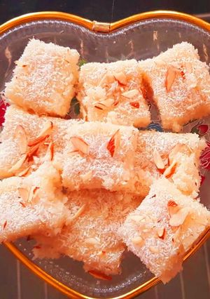 A picture of Coconut burfi.