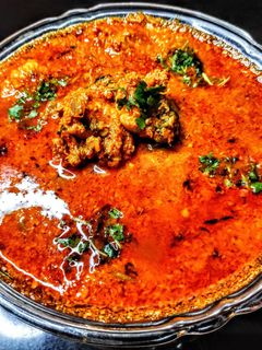 मसाला कोळंबी रस्सा (masala kolambi rassa recipe in marathi) रेसिपी चे मुख्य फोटो