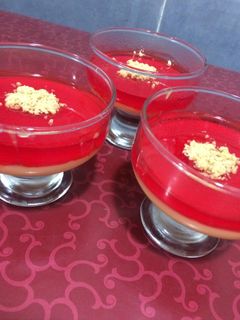 صورة لوصفة طبقات الكاسترد والجلي 😋🍓