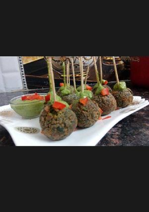 A picture of Spinach balls.