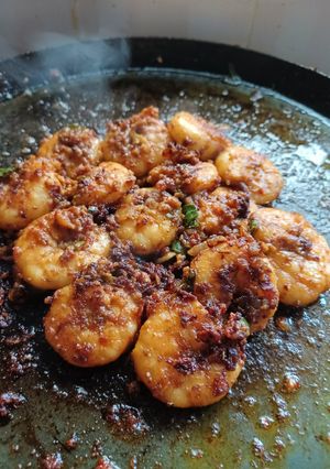 பெரிய இறால் தவா வறுவல்(prawn tawa fry recipe in tamil) செய்முறை முக்கிய புகைப்படம்