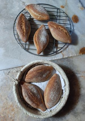 Une photo de Petits pains complets à l'huile d'olive 🥖🫒