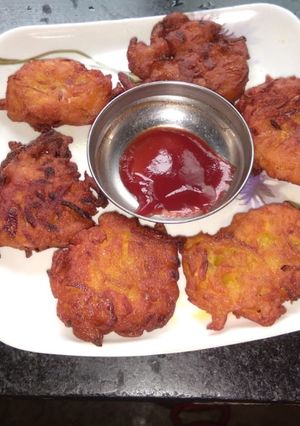 A picture of Onion fritters.