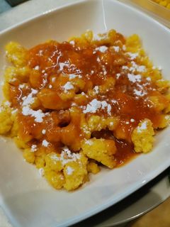 Császármorzsa serpenyőben sütve recept fotója