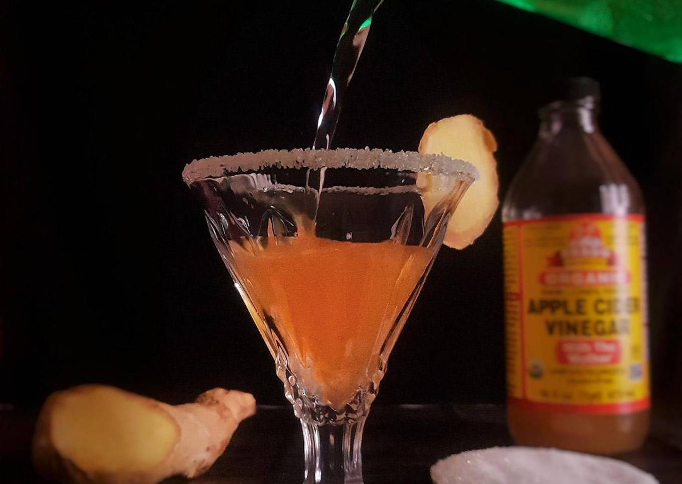 Spicy apple mocktail