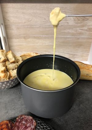 A picture of Savoyard Fondue.