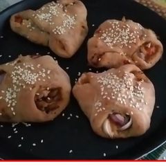 A picture of Pizza parcel.