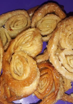 Una foto de Palmeritas con tapa de tarta