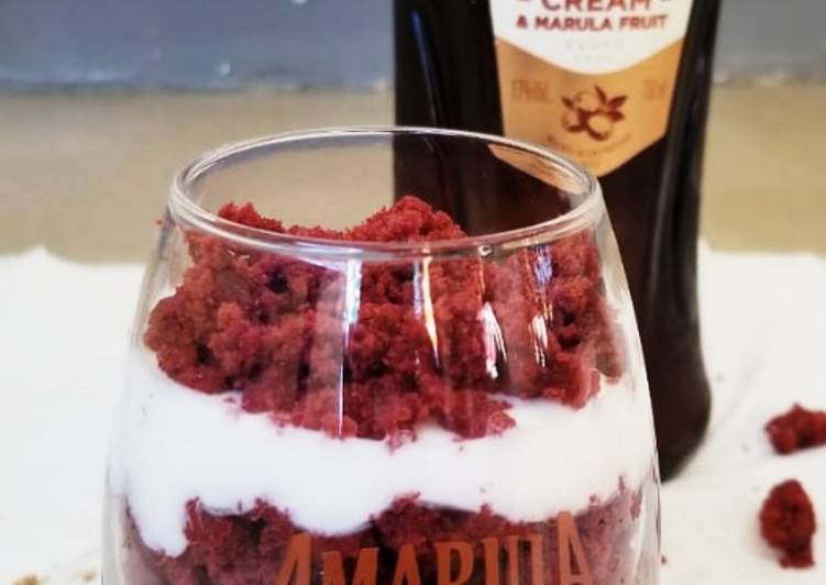 How to Prepare Quick Red Velvet Amarula Parfait