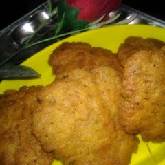 A picture of Rice flour masala matthi.