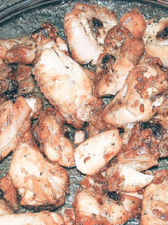 Una foto de Pollo al ajillo
