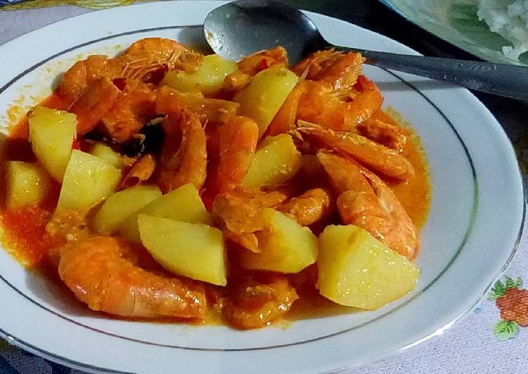 Resep Udang Kari Kentang yang Bikin Ngiler