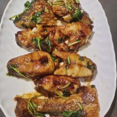 A picture of Teriyake Fish.