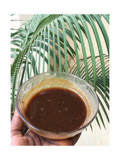A picture of Tamarind mint chutney.