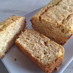 Una foto de Budín de Limón proteico 🍋