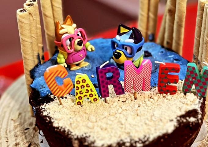 Tarta cumpleaños 3 de Carmen: Bluey y Bingo nadando Receta de